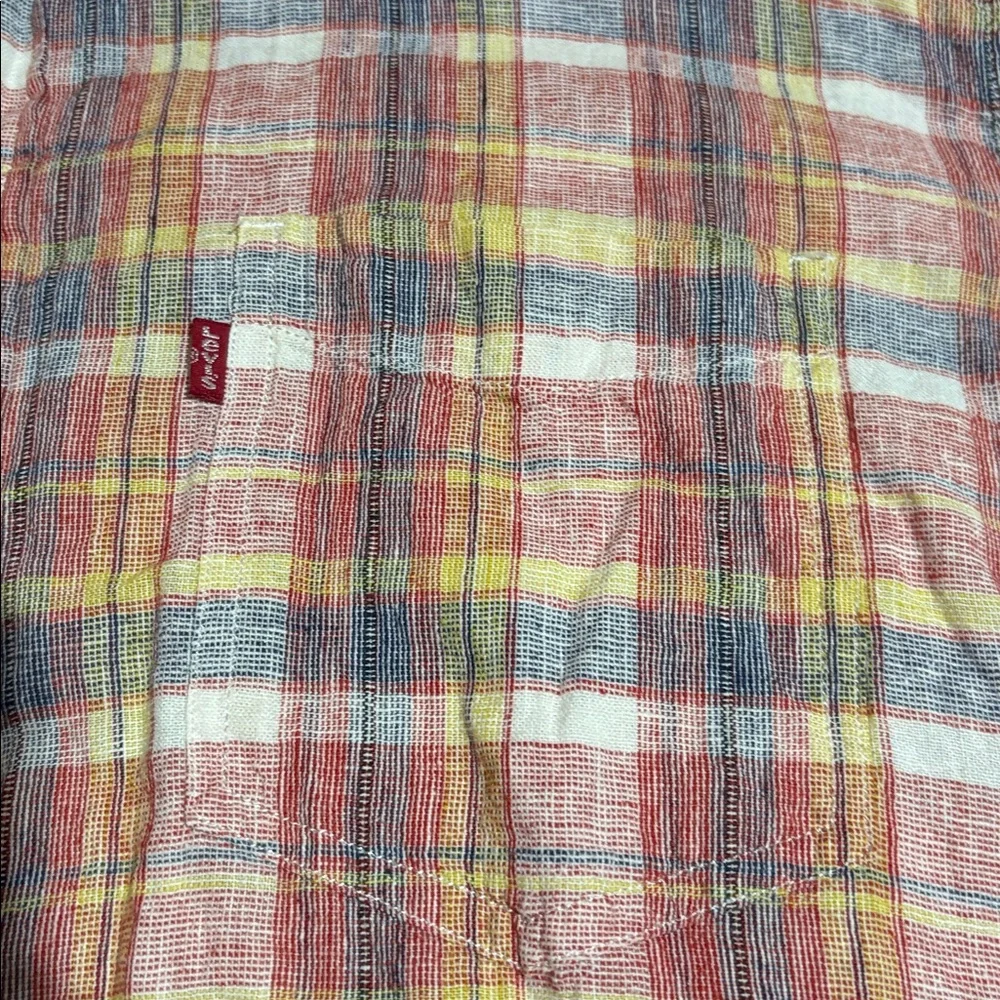 Levi's Standard Fit Red and Yellow Plaid Button Down Short Sleeve Shirt sz XL